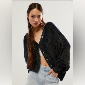 Free People One Sela Cardigan in Black!